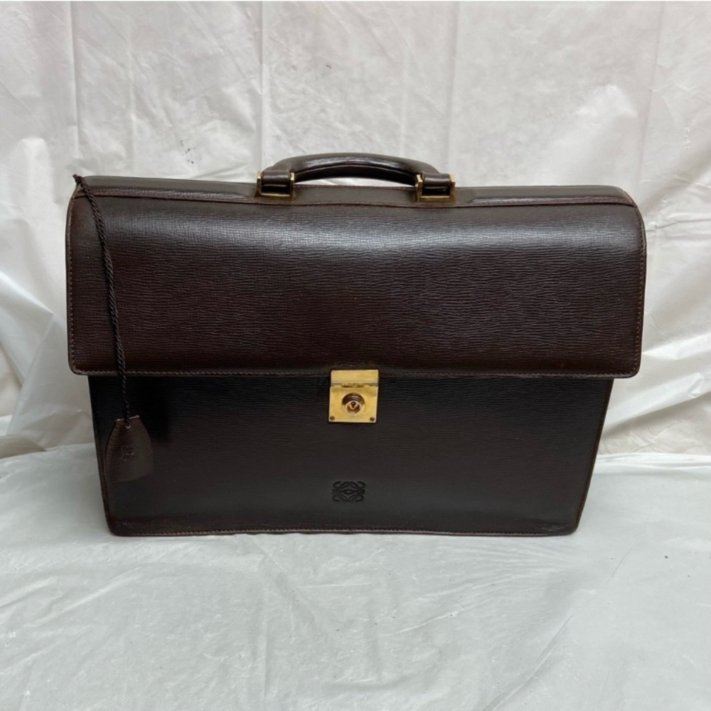 Vintage, Authentic Loewe, Uni-sex Brown Leather Double Gusset Briefcase w/ Key